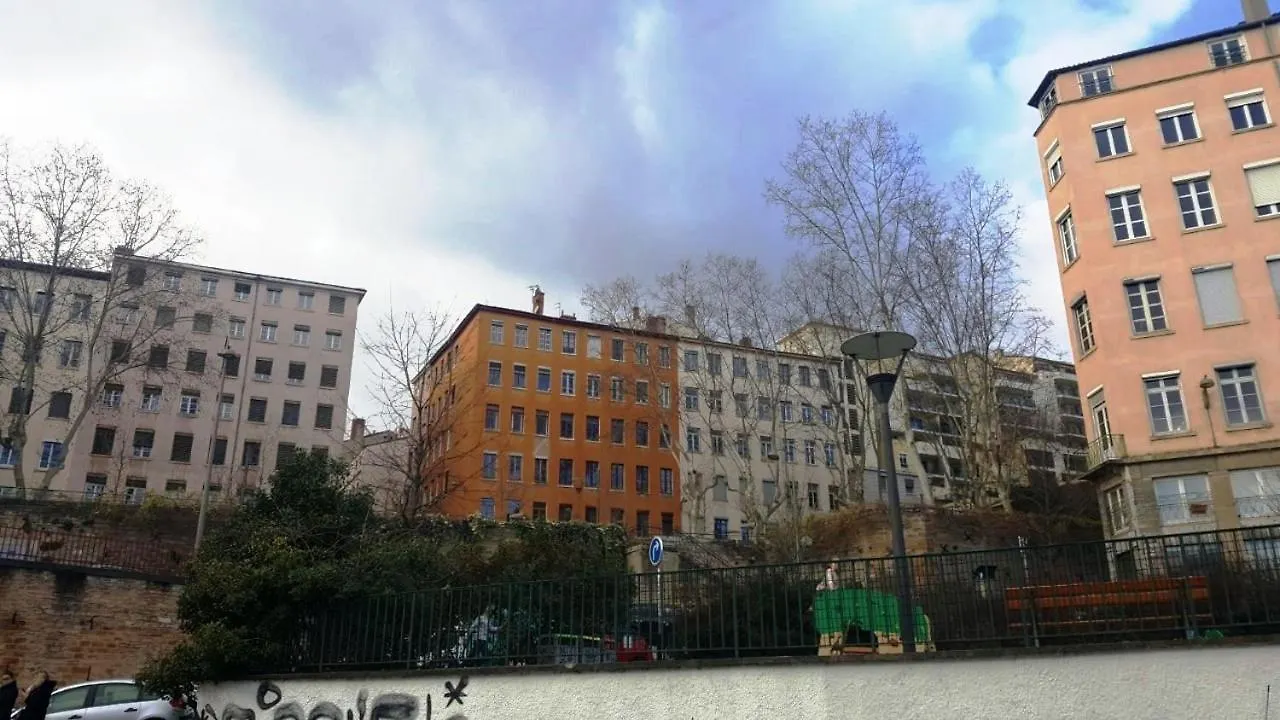 ליון Charmant Appartement Style Canut Pentes Croix Rousse 0*,  צרפת